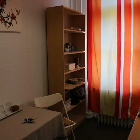 Downtown Island Apartman